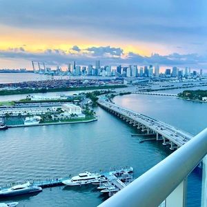 Meet your Posher, Viviana